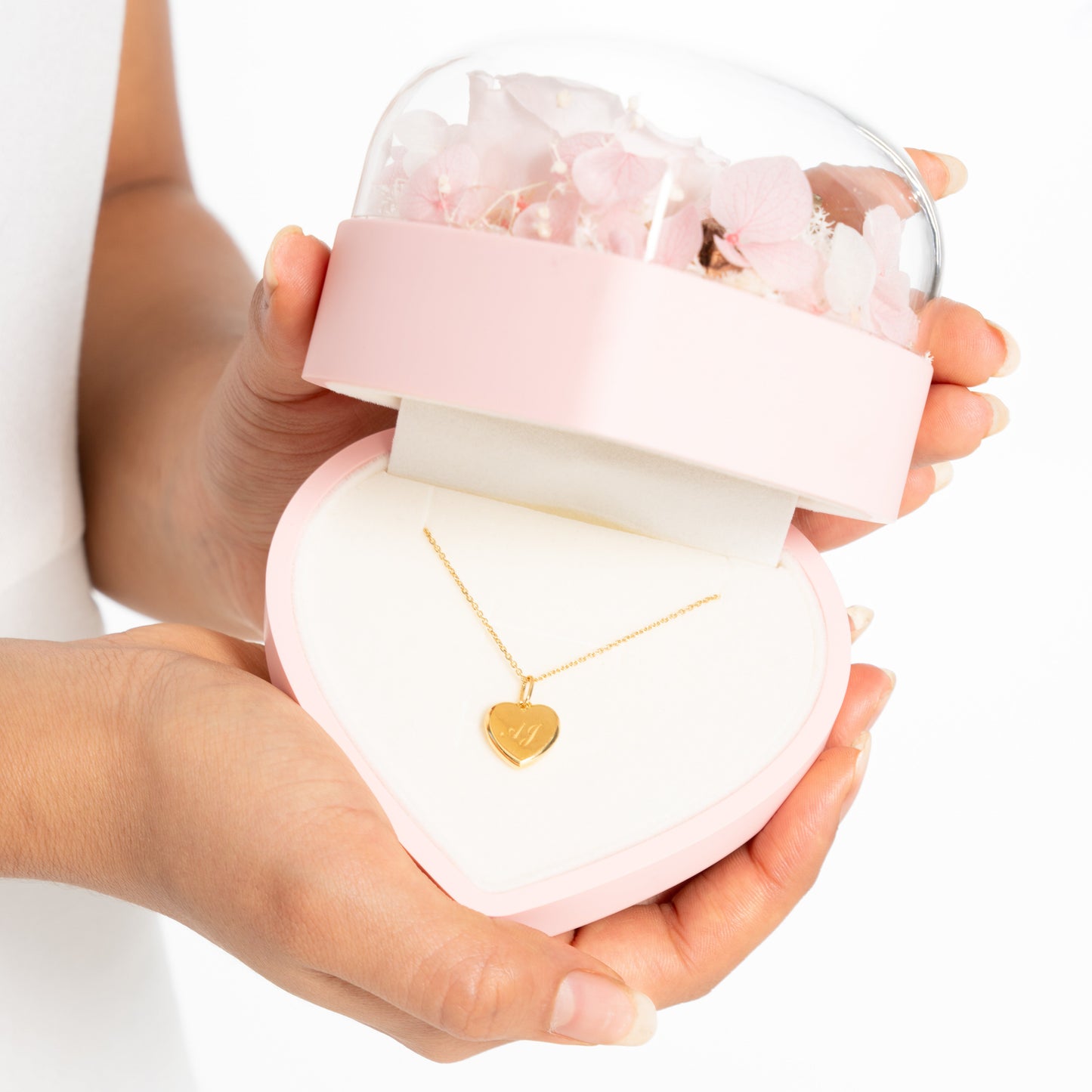 Eternal Heart Rose Box w/ Engraved Necklace